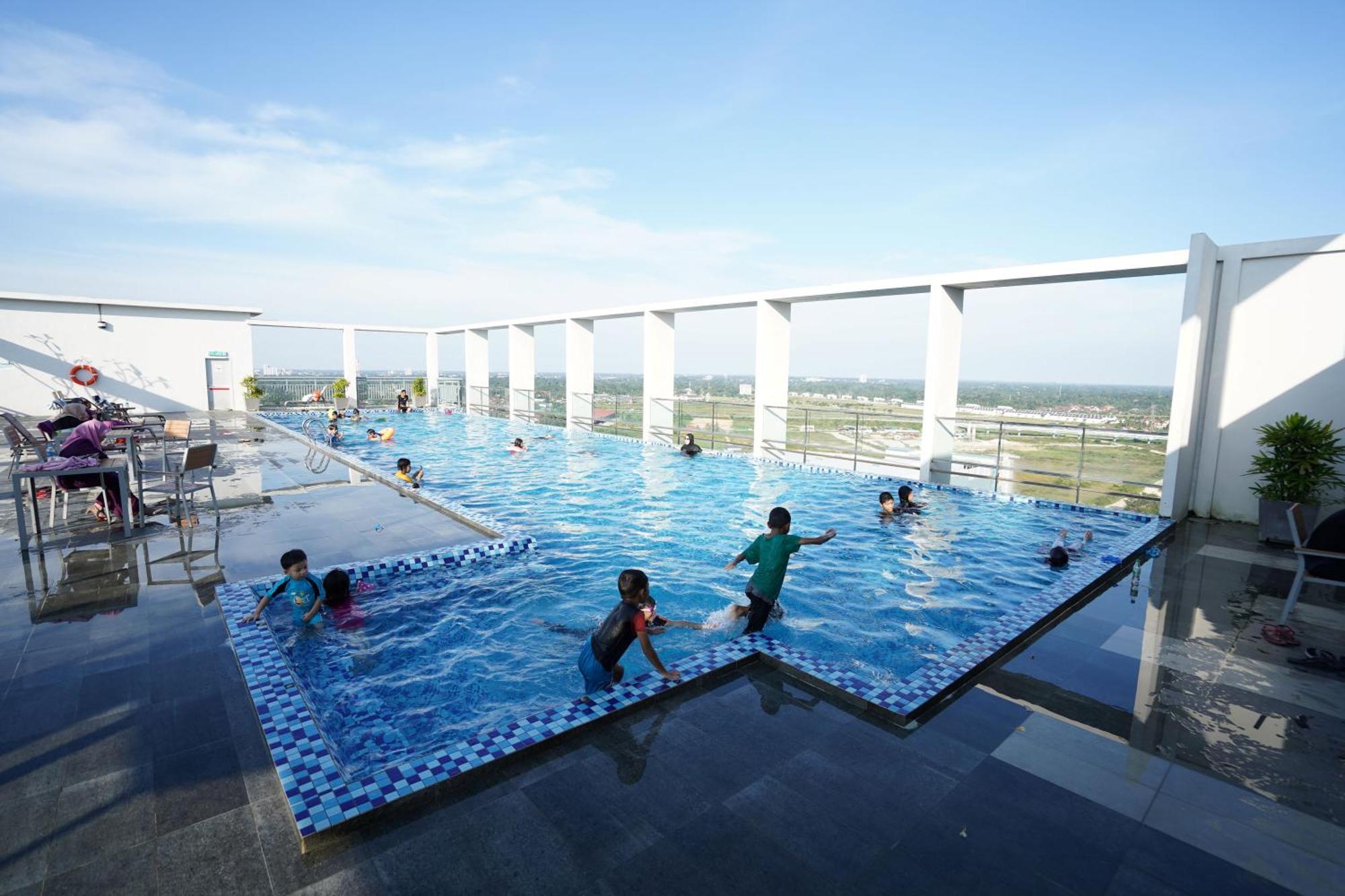 H Elite Design Hotel Kota Bharu Buitenkant foto