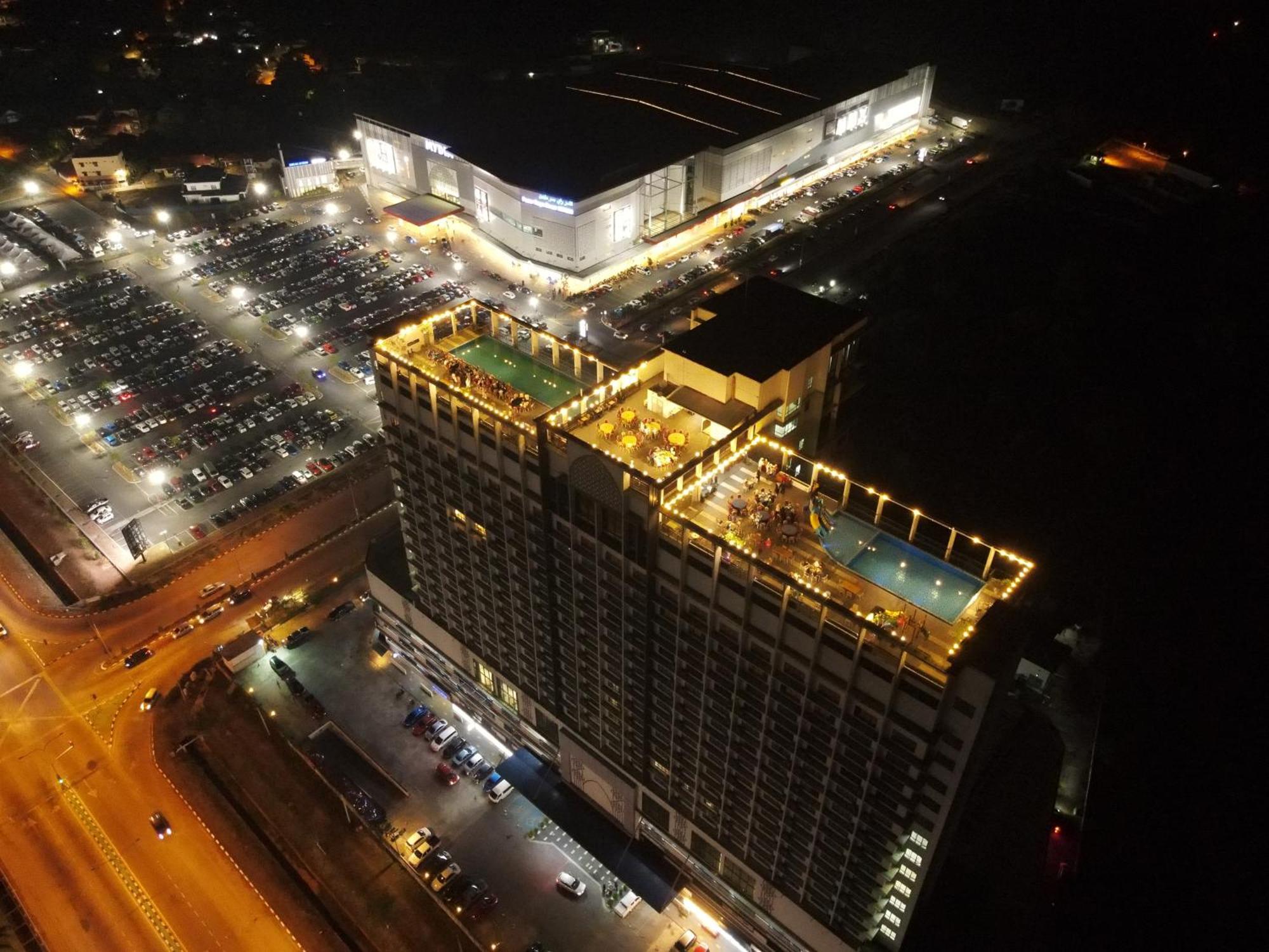 H Elite Design Hotel Kota Bharu Buitenkant foto