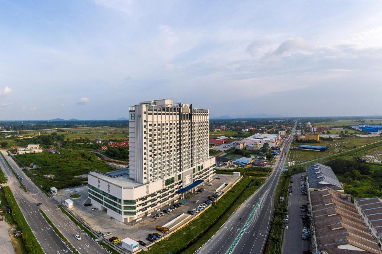 H Elite Design Hotel Kota Bharu Buitenkant foto